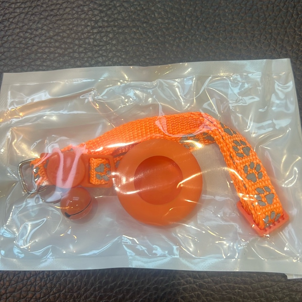 REFLECTIVE CAT COLLAR WITH AIRTAG CASE ORANGE